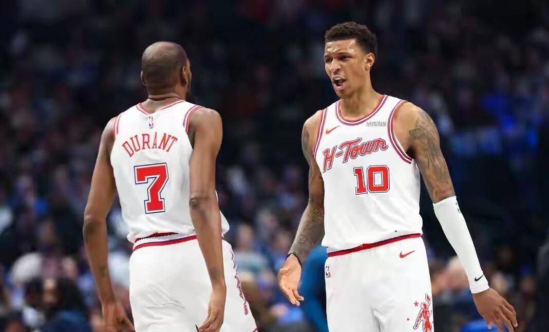 半岛体育入口-勒沃库森租借签下巴黎后卫穆杰莱